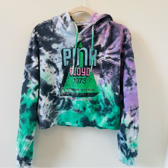 Pink Floyd Tops - Pink Floyd cropped tie dye hoodie size XL